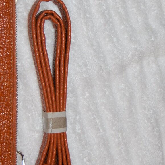 LAUDI VIDNI Rust Colored Leather Crossbody/Wristlet Purse - Picture 9 of 12